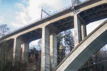 Eisenbahnviadukt