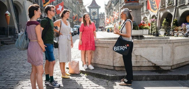 Gruppe bei der Stadtführung